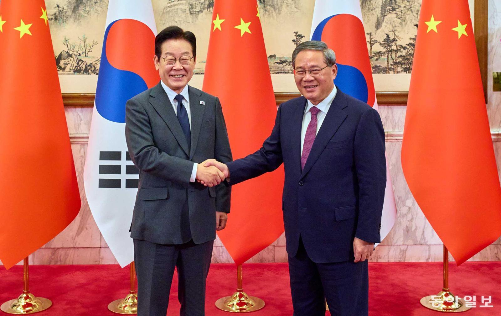 中, 희토류 日 수출금지… 李엔 “건전한 협력해야”