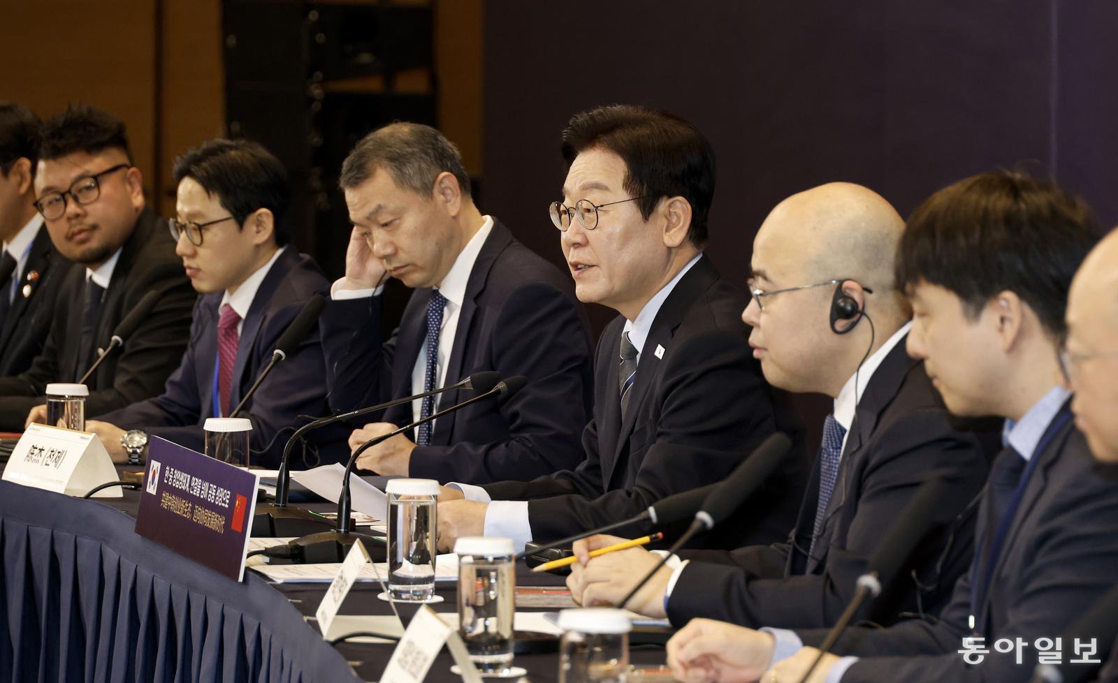 이재명 대통령이 7일 중국 상하이 국제회의중심에서 열린 한중 벤처스타트업 서밋에 참석해 발언하고 있다. 상하이=송은석 기자 silverstone@donga.com