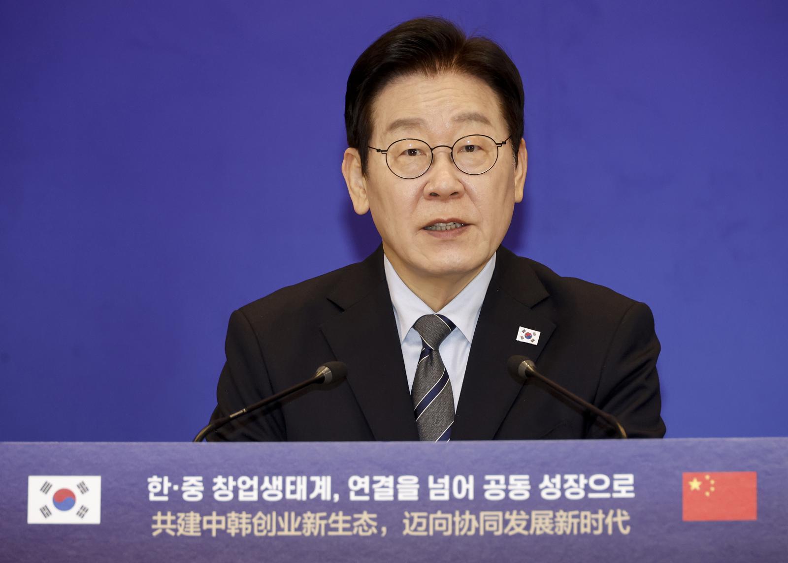 중국을 국빈 방문 중인 이재명 대통령이 7일(현지 시간) 상하이 상해국제회의중심에서 열린 한-중 벤처스타트업 서밋에서 인사말을 하고 있다. 2026.01.07 뉴시스