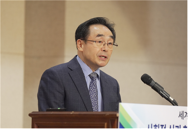 송용천 세계평화통일가정연합 한국협회장이 준법 실천 선언식에서 발언하고 있다.