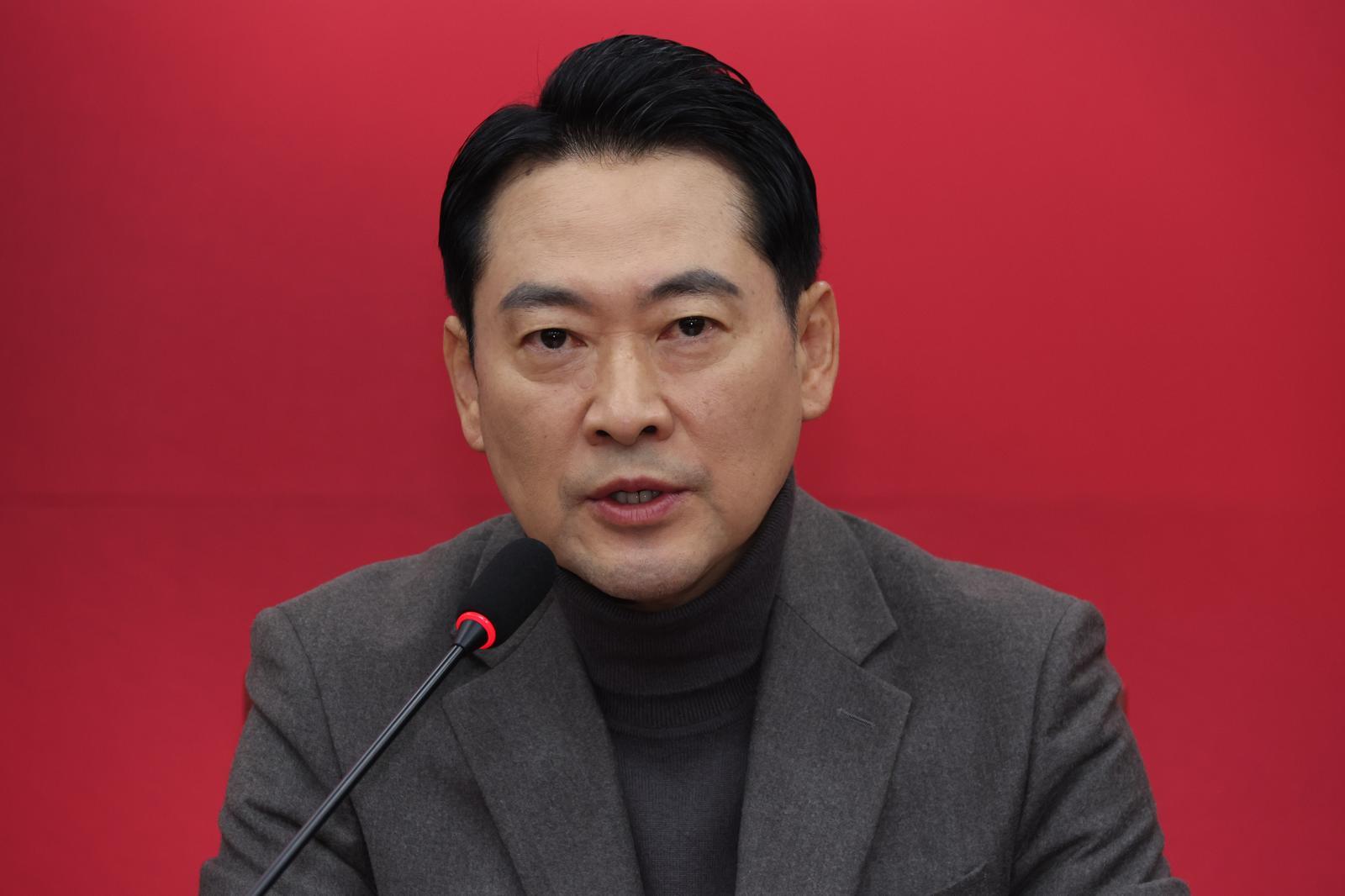 장동혁 “李대통령, 중국 입장 앞장서 대변…굴욕적 방중”