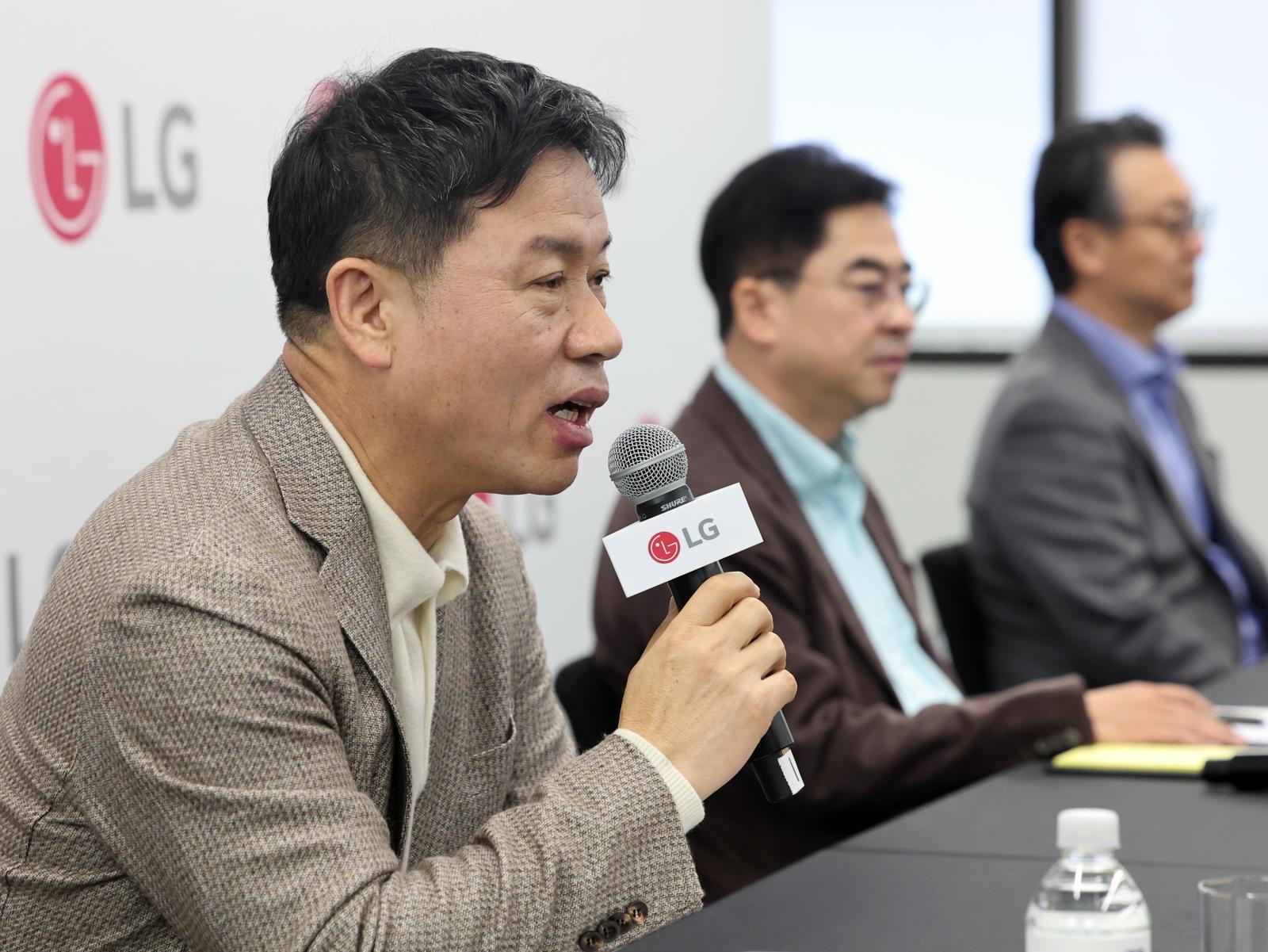 류재철 LG전자 대표(사장)이 7일(현지시간) 미국 네바다주 라스베이거스 컨벤션센터(LVCC)에서 열린 ‘CES2026 LG전자 기자간담회’에서 인사말을 하고 있다. 2026.1.8 뉴스1