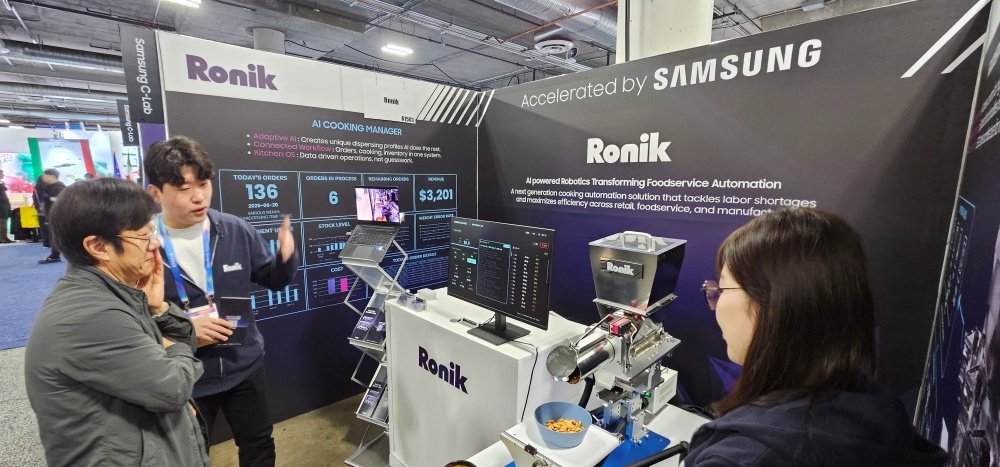 AI 디스펜서에 대한 글로벌 F&B 기업과 로봇업계 관계자의 꾸준한 관심은 로닉의 기술력을 다시 한 번 입증하는 계기가 됐다 / 출처=로닉
