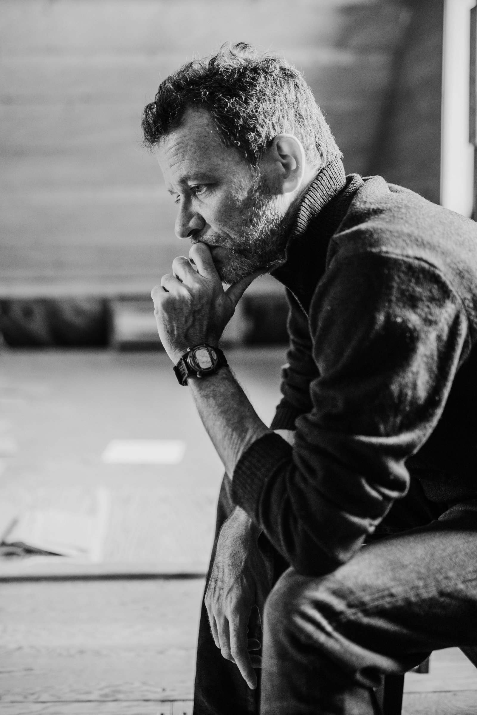 얀 마텔은 ‘라이프 오브 파이’로 아날로그적 연출이 재조명받는 걸 반기며 “인간이 직접 해내는 것을 통해 본질에 가 닿고 서로 연결될 수 있다고 믿는다”고 했다. ⓒEmma Love