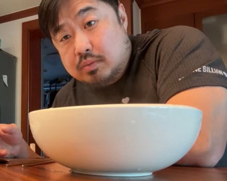 코미디언 강재준. 유튜브 기유TV