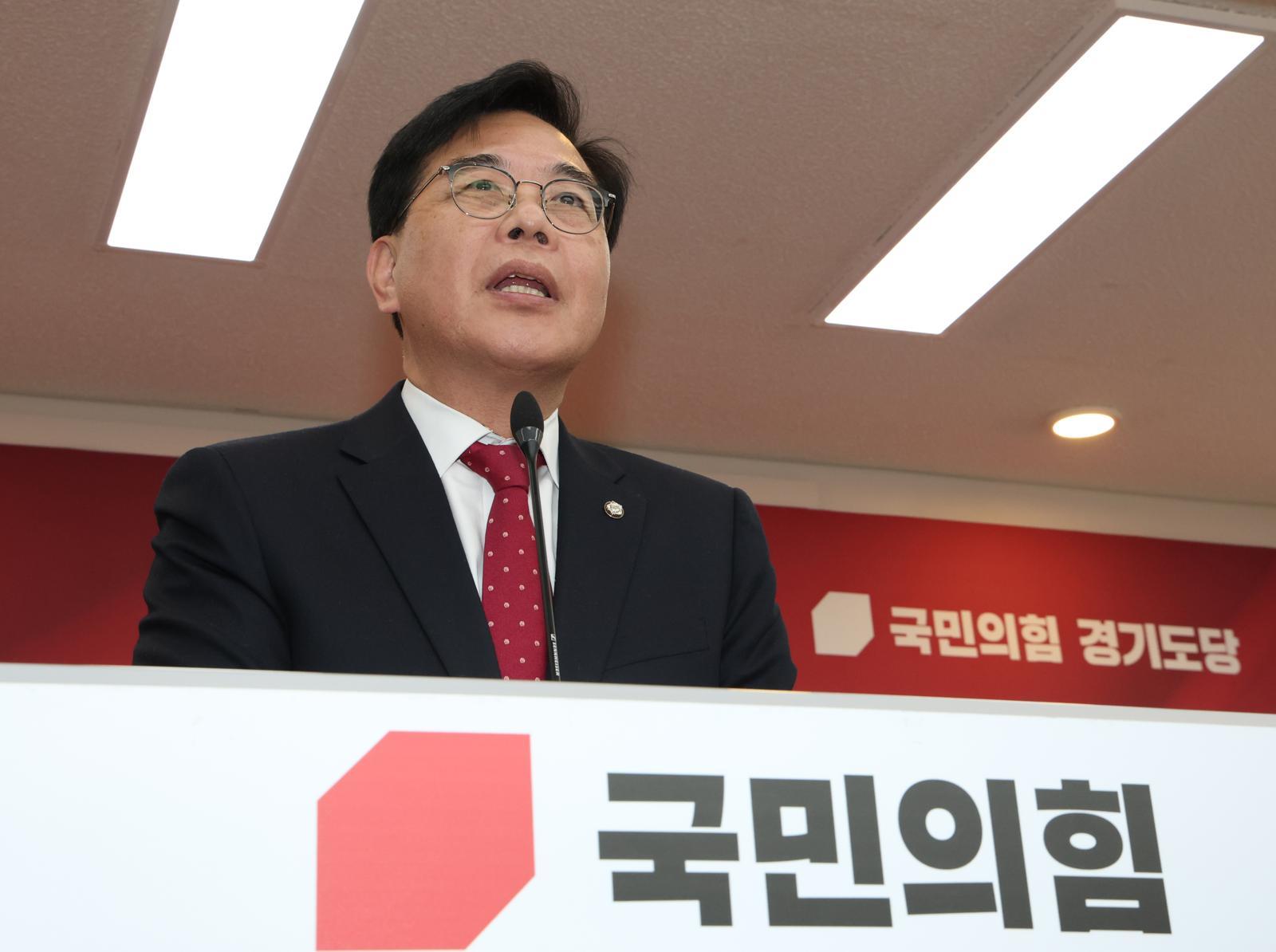 송언석 국민의힘 원내대표가 6일 경기 수원시 장안구 국민의힘 경기도당에서 열린 ‘2026 경기도당 신년 인사회’에서 인사말을 하고 있다. 2026.1.6/뉴스1