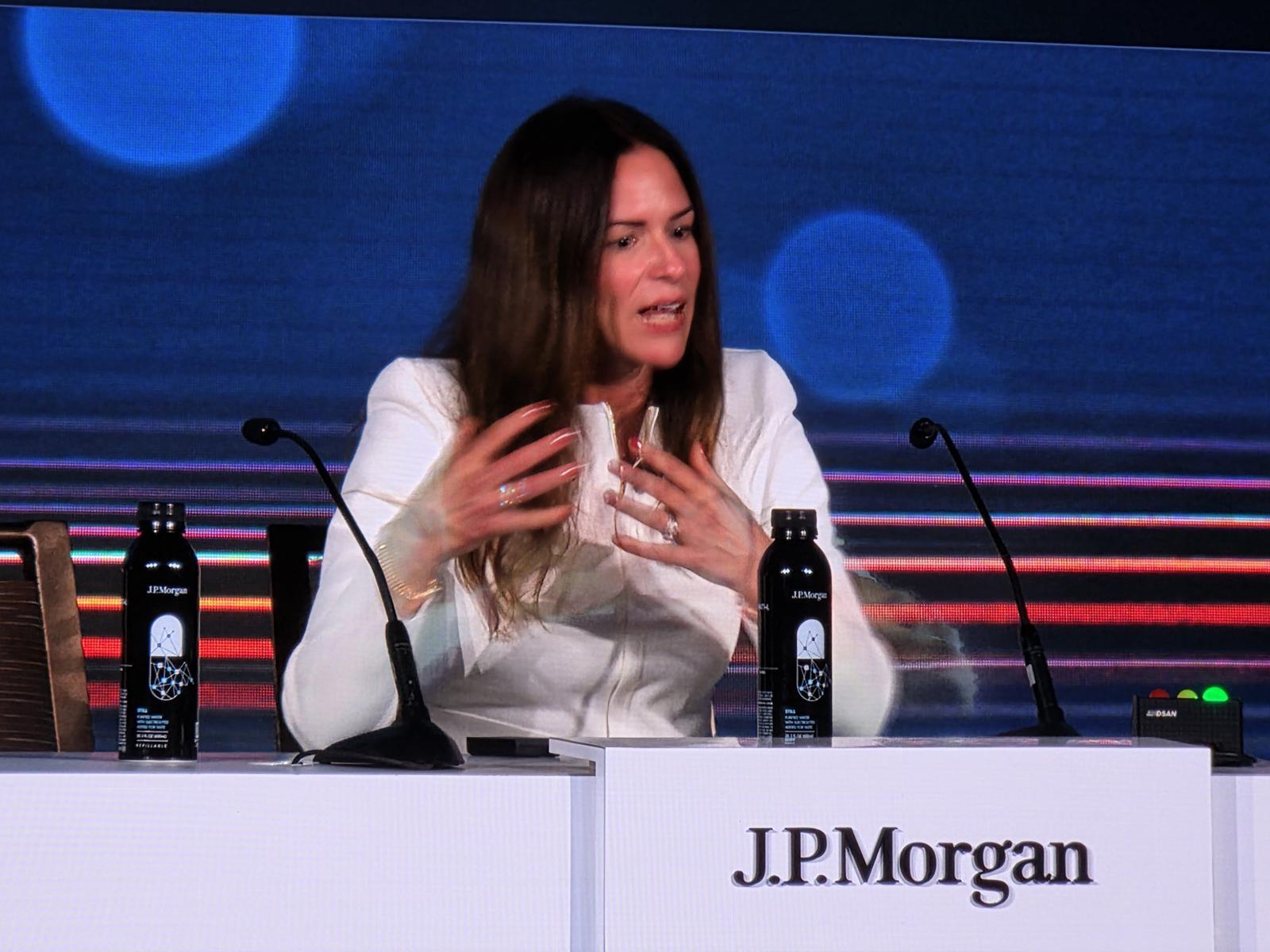 킴벌리 파월 엔비디아 헬스케어·라이프사이언스 부문 부사장은 12일(현지 시각) 미국 샌프란시스코 웨스틴 세인트 프란시스 호텔에서 열리는 ‘JP모건 헬스케어 컨퍼런스’ 기업 발표에서 일라이릴리와 ‘AI 공동 혁신 연구소’를 설립한다고 밝혔다. 엔비디아 제공