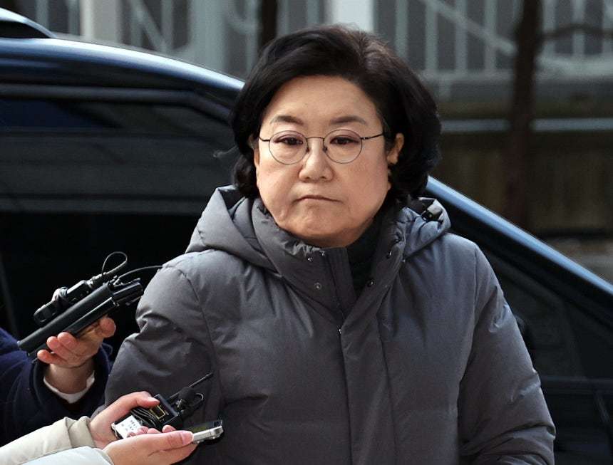 이혜훈 초대 기획예산처 장관 후보자가 12일 오전 서울 중구 예금보험공사에 마련된 인사청문회 준비 사무실로 출근하며 취재진의 질문에 답하고 있다. 2026.1.12/뉴스1