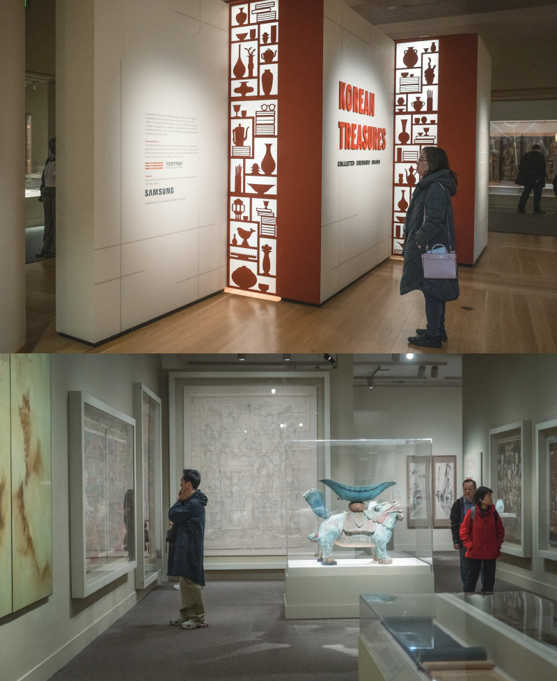 국립중앙박물관·국립현대미술관이 미국 스미스소니언 국립아시아예술박물관에서 공동 개최하고 있는 고(故) 이건희 삼성전자 회장의 기증품 해외 순회전을 찾은 관람객이 작품들을 살펴보고 있다.