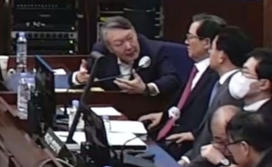 12·3 비상계엄 관련 내란 우두머리 혐의로 기소된 윤석열 전 대통령이 13일 서울 서초구 서울중앙지법에서 열린 1심 결심공판에 출석해 있다. (사진=서울중앙지법 제공) 2026.01.13. 뉴시스