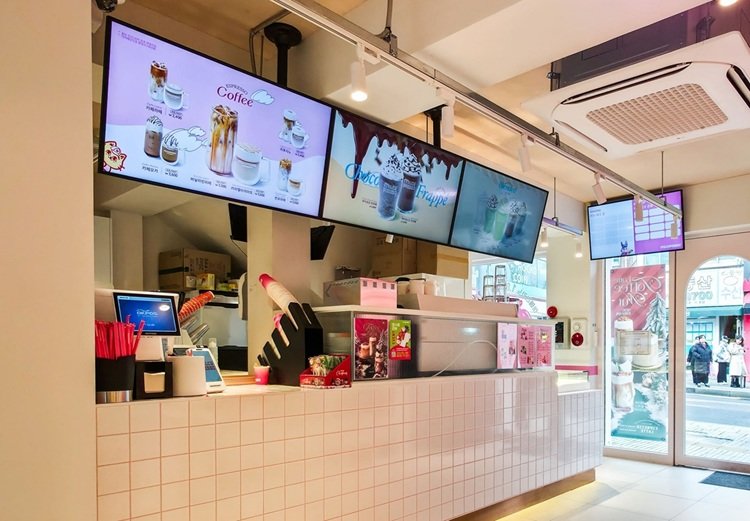 밀키프레소 숙명여대점 매장 내부
