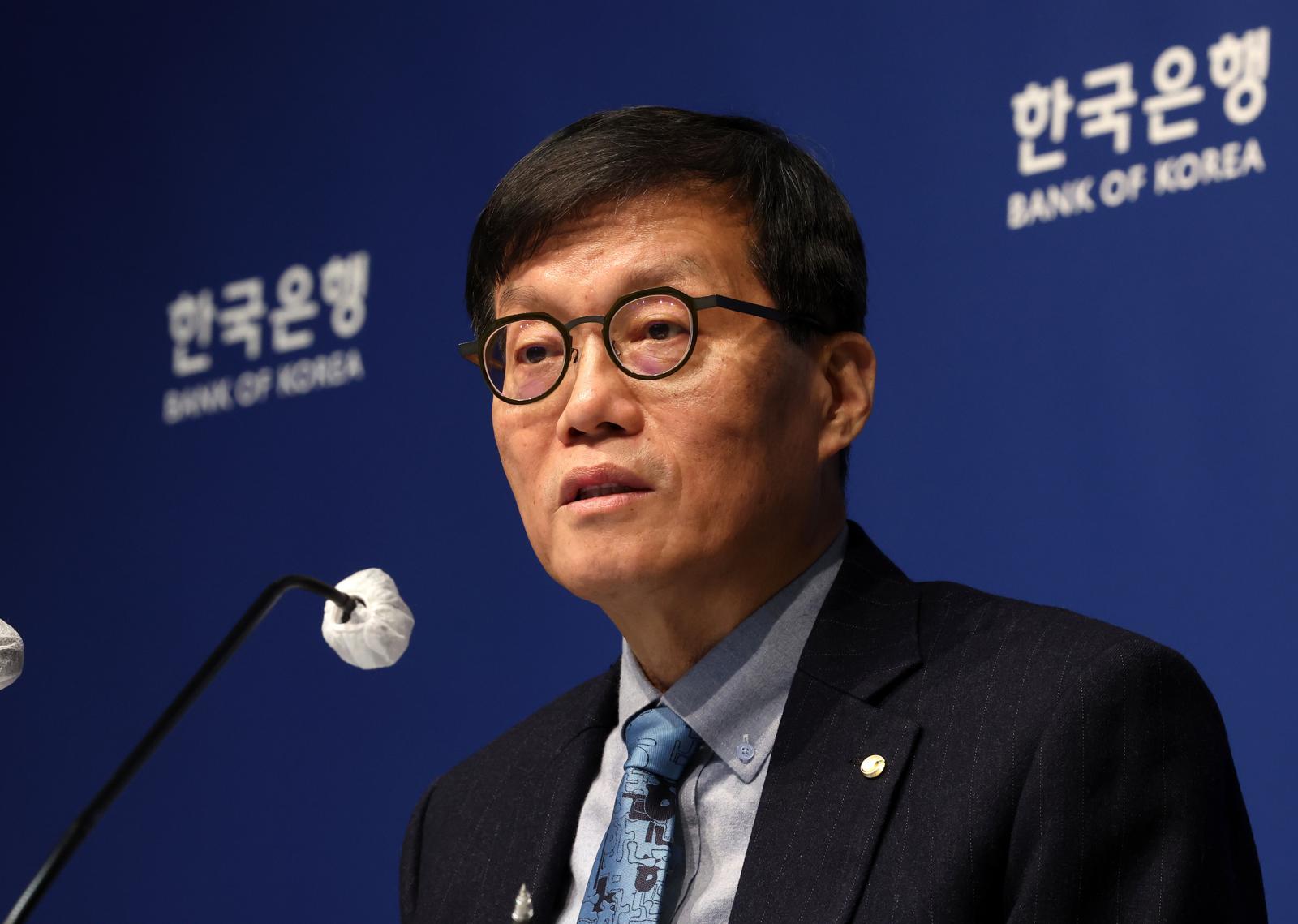 이창용 한국은행 총재가 15일 서울 중구 한국은행에서 열린 금융통화위원회 금리 결정에 대한 기자간담회에서 발언하고 있다. (공동취재) 2026.1.15/뉴스1