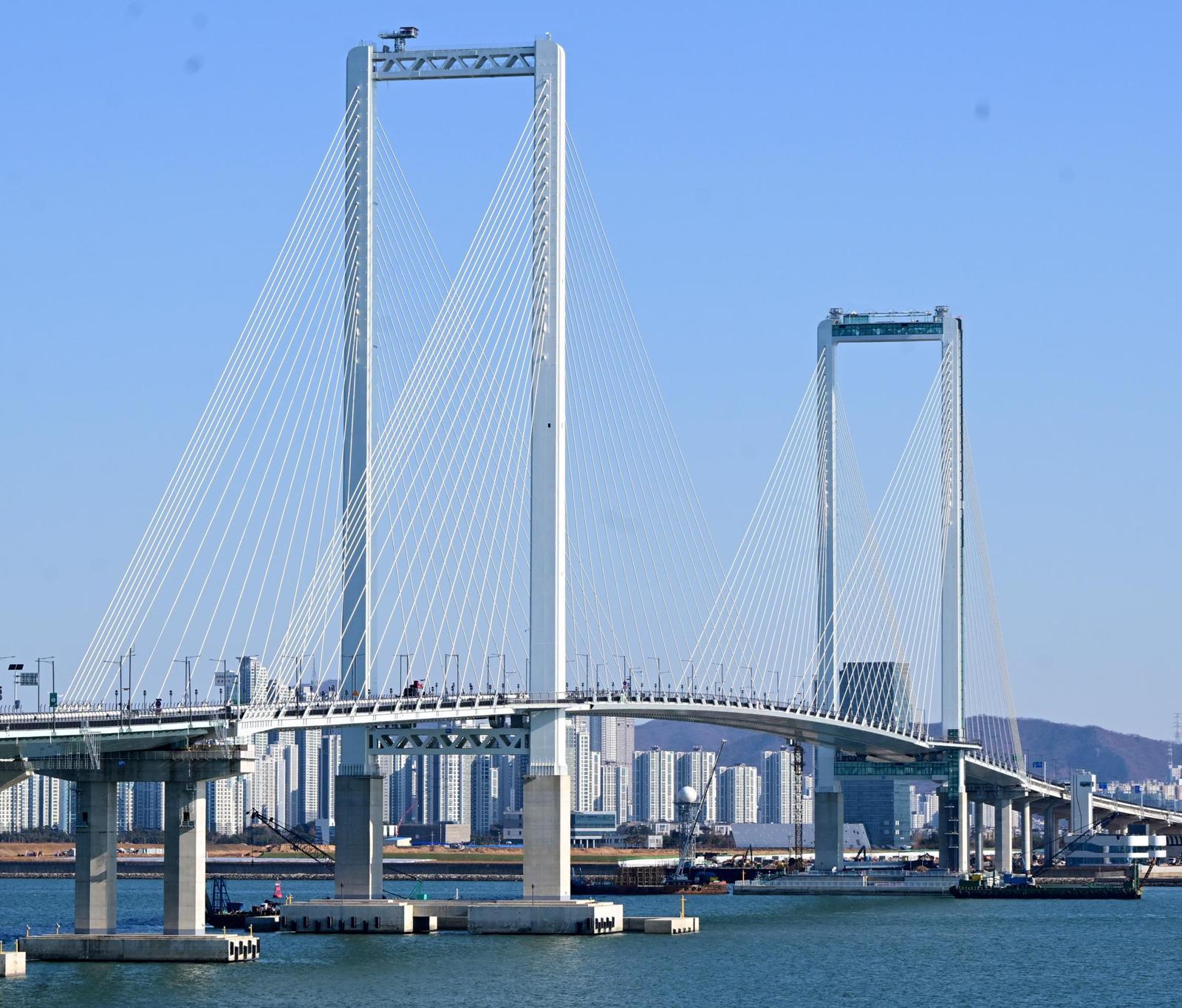 “이제부터 ‘제3연륙교’ 대신 ‘청라하늘대교’로 불러주세요”