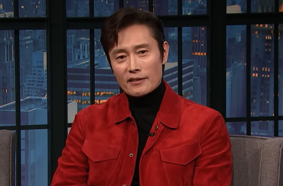 배우 이병헌. Late Night with Seth Meyers 유튜브 채널 갈무리