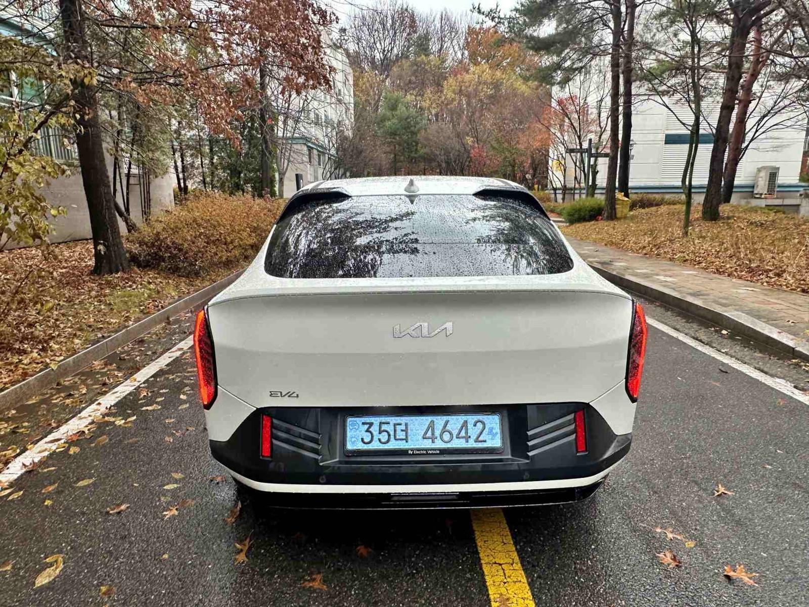 기아 EV4 후면부 / 출처=IT동아