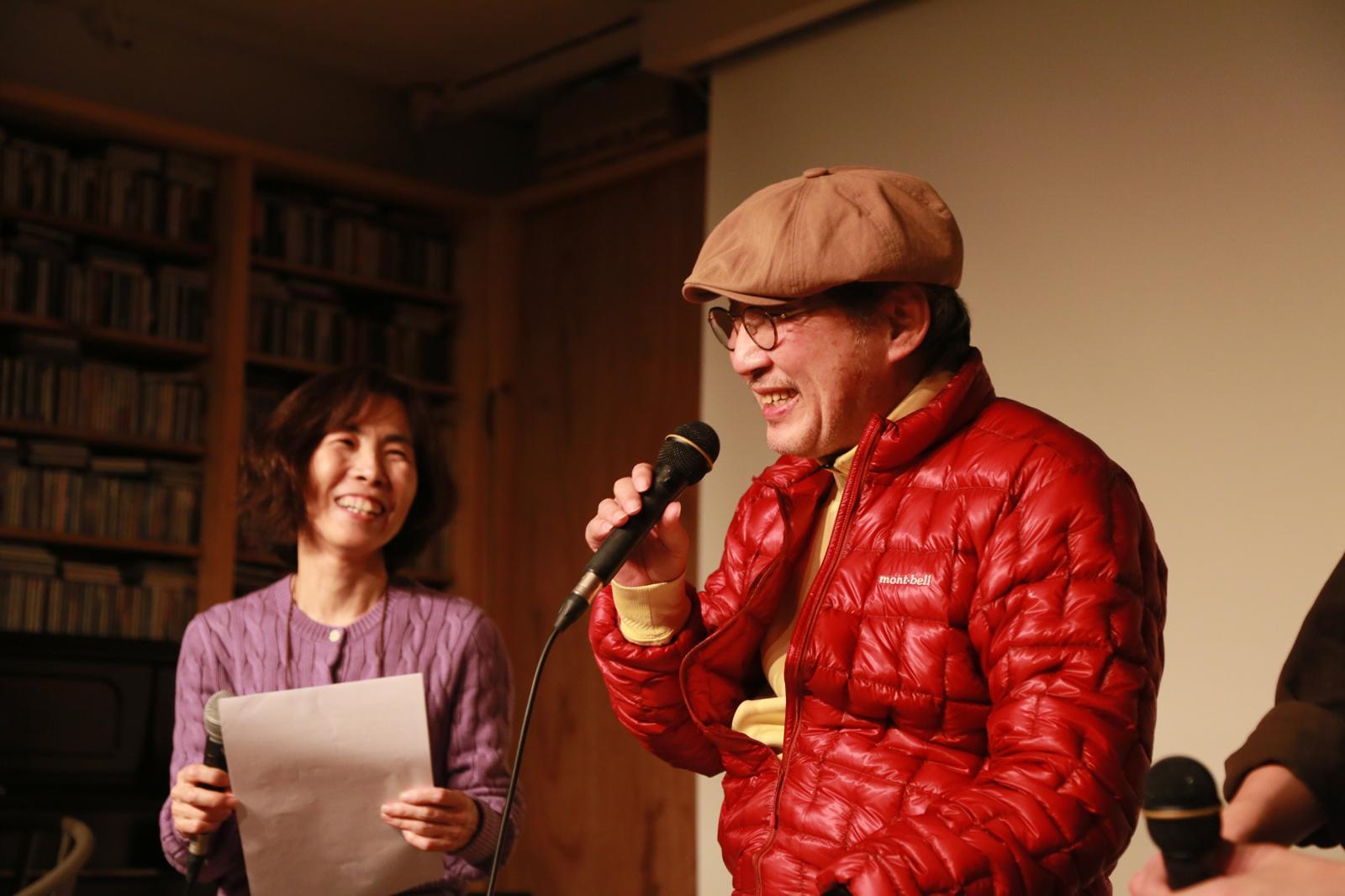 지난해 11월 서울 마포구 벨로주 망원에서 열린 ‘한국 팝의 고고학 북토크 Vol. 4’ 자리에 나온 최성원.