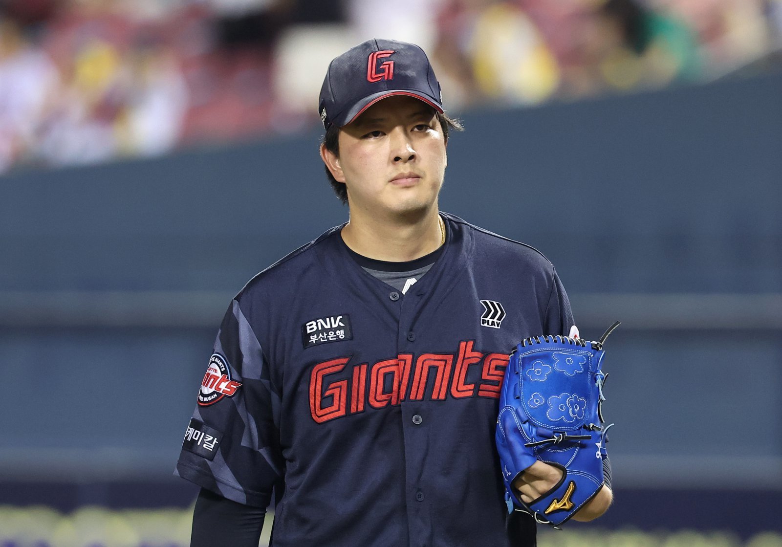 롯데 김원중, 교통사고로 늑골 미세 골절…“1차 캠프 늦게 합류”