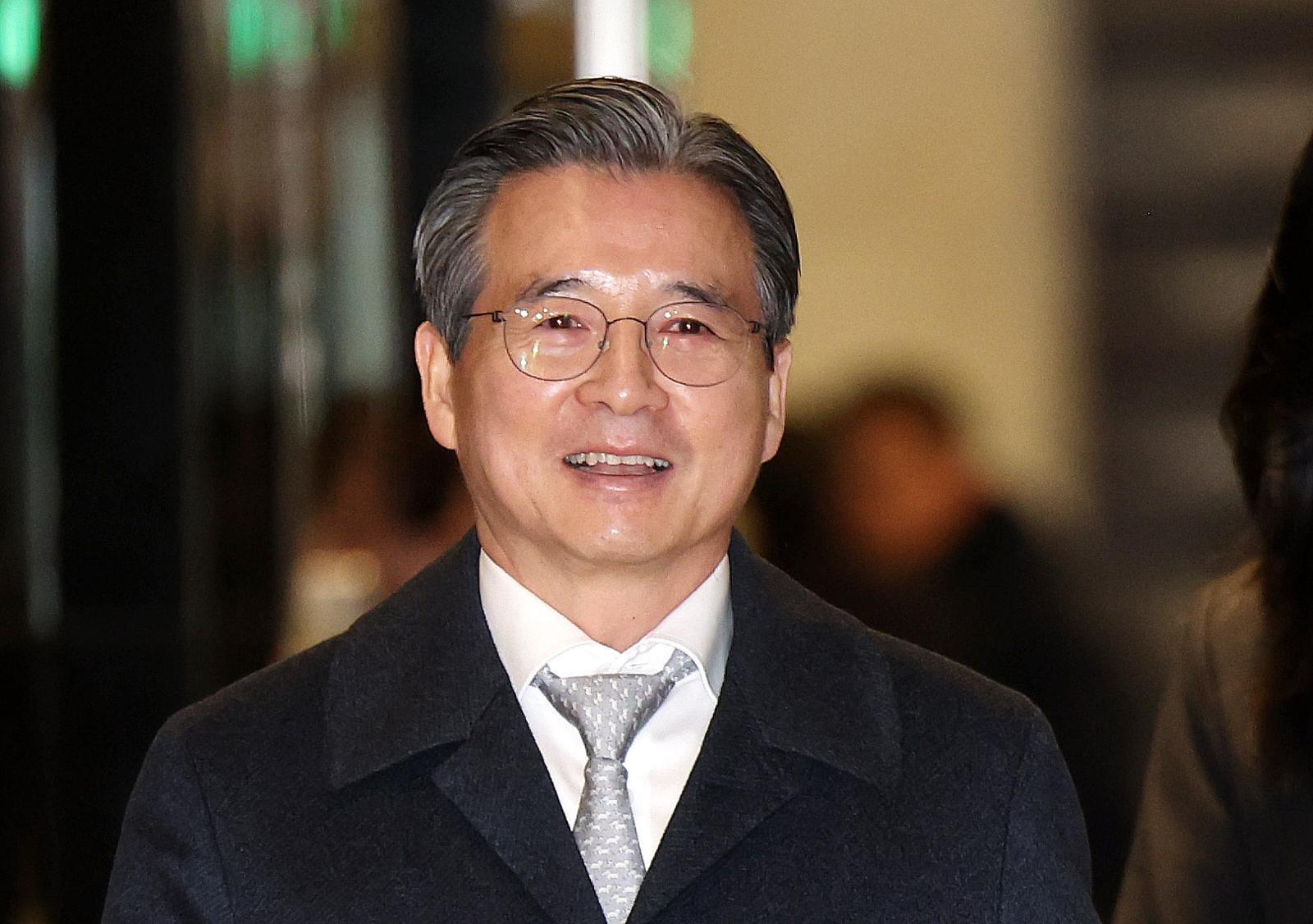 김용범 청와대 정책실장이 지난 9일 서울 중구 대한상공회의소에서 열린 10대 그룹 사장단과 비공개 간담회에 참석하기 위해 회의장으로 입장하는 모습. 2026.1.9/뉴스1