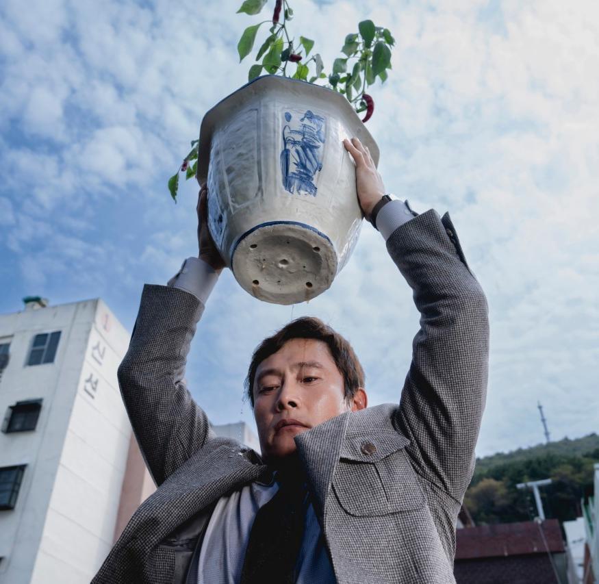 영화 ‘어쩔수가없다’의 한 장면. CJ ENM 제공