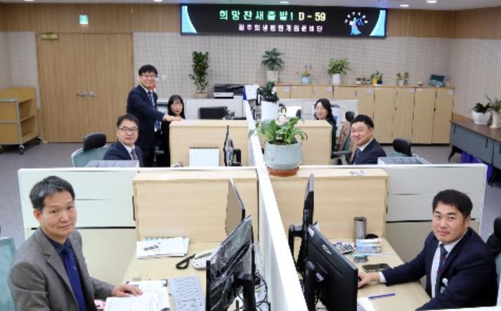 광주회생법원 개원준비단이 다음 달 개원을 앞두고 막바지 준비 작업을 하고 있다. 광주회생법원이 출범하면 광주·전남·전북·제주 지역 어디에서든 사건 접수가 가능해진다. 광주고등법원 제공