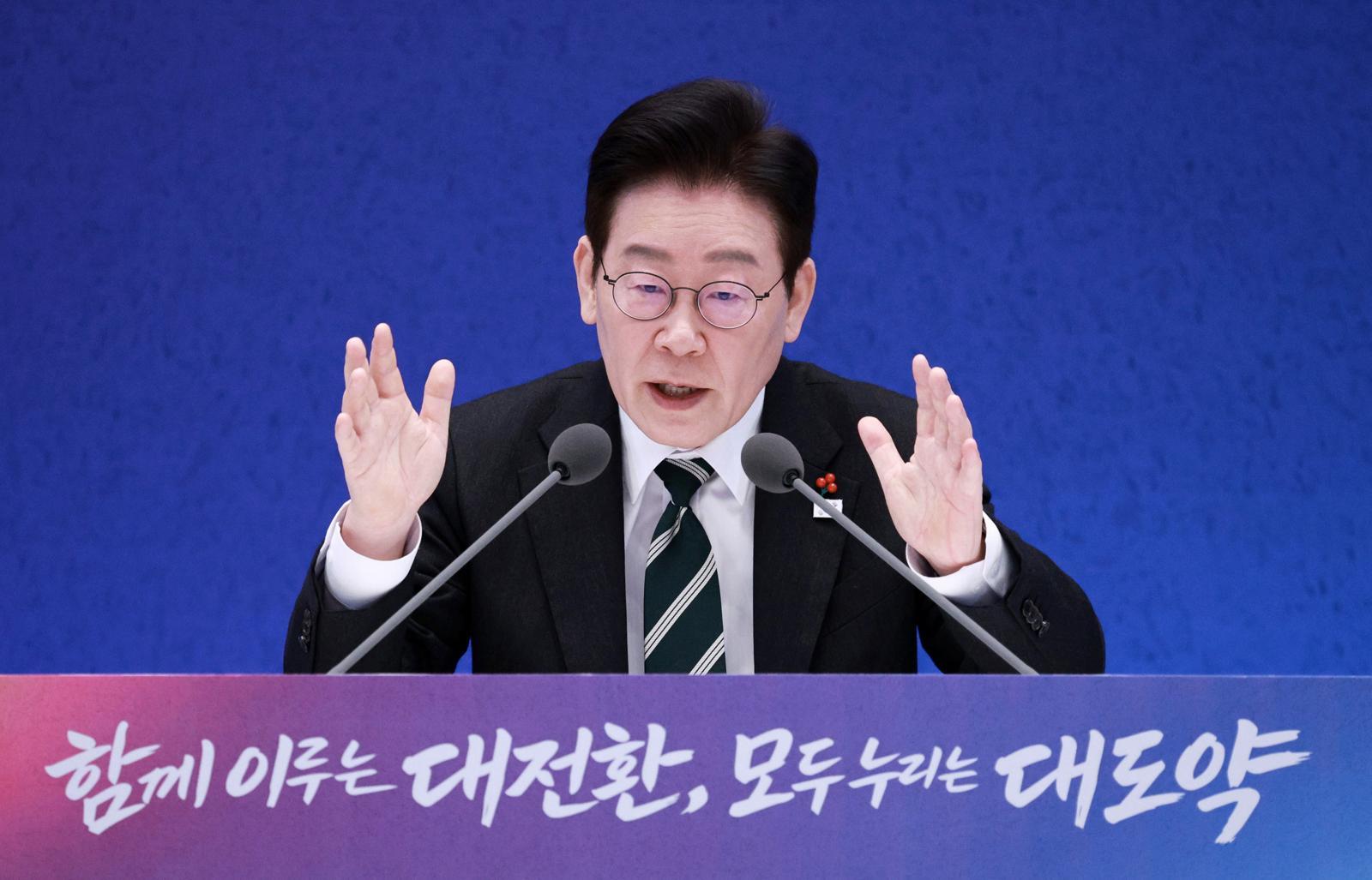 이재명 대통령이 21일 청와대 영빈관에서 열린 2026년 신년 기자회견에서 발언하고 있다. 2026.01.21 뉴시스