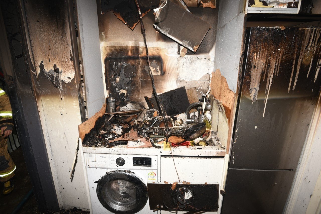 21일 오후 6시33분께 대전 동구 용전동의 한 5층 다가구주택 2층에서 불이 나 32분 만에 꺼졌다. 뉴스1