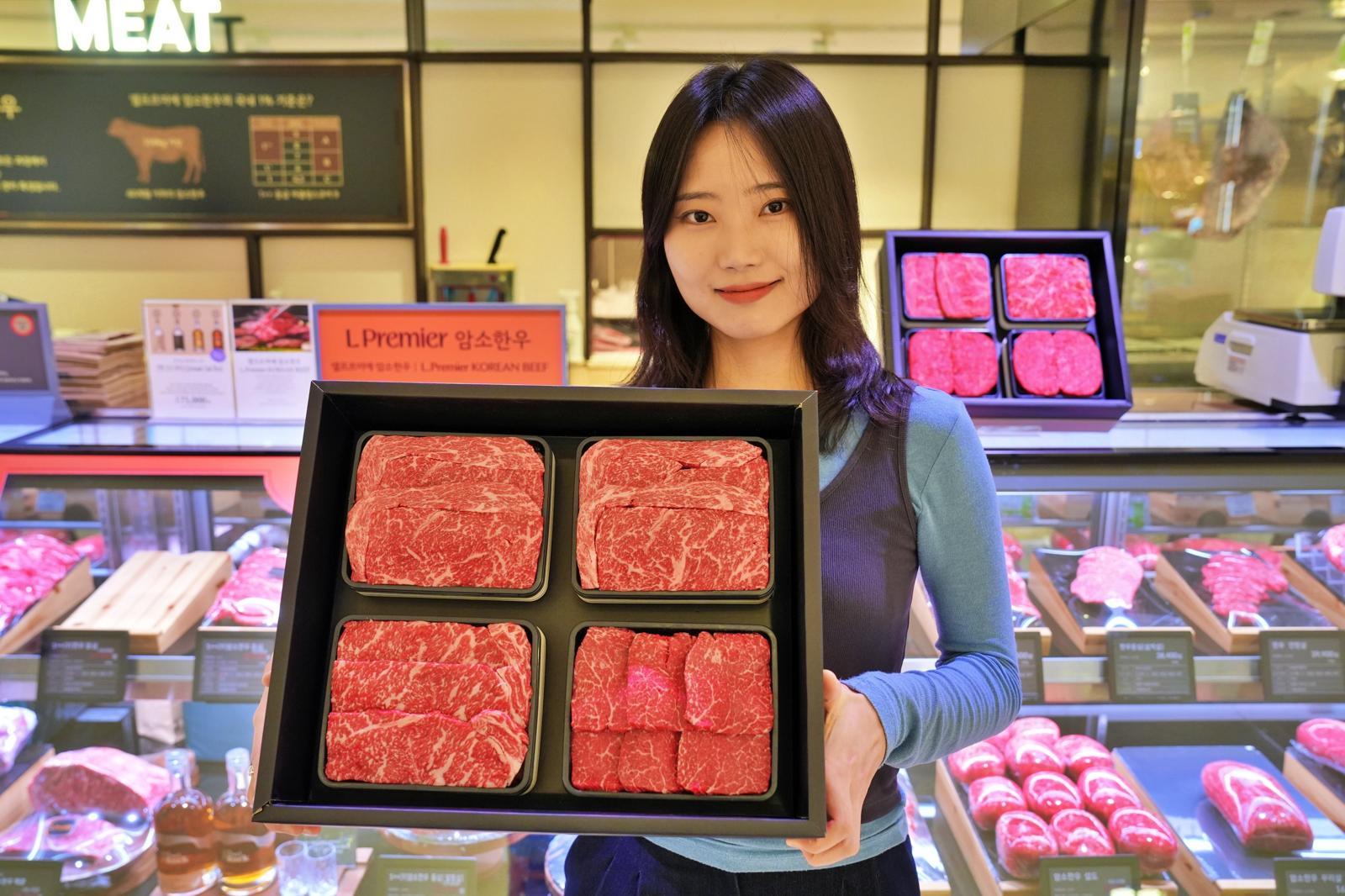 롯데백화점은 고객의 세분화된 취향을 반영한 ‘한우 취향 큐레이션’ 선물세트를 확대한다. 롯데백화점 제공