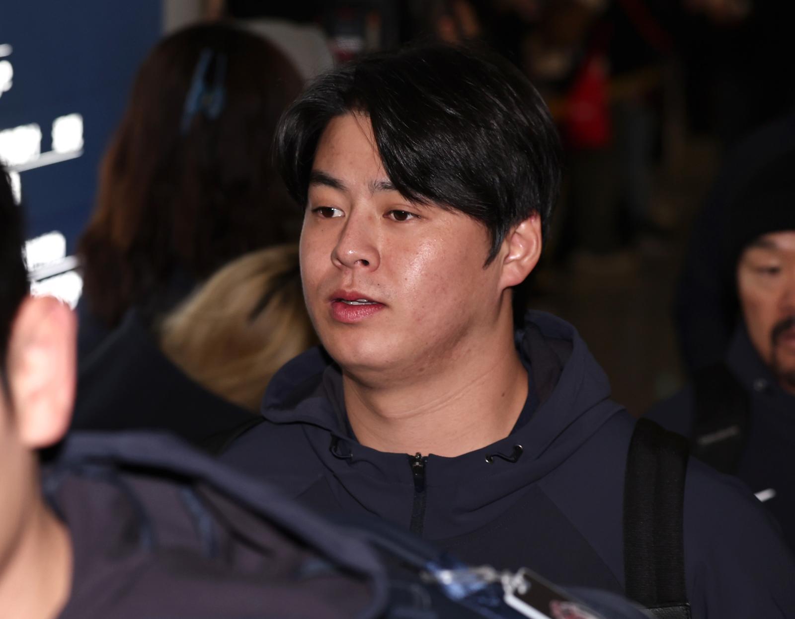 야구 국가대표팀 노시환이 9일 오전 인천국제공항 제1여객터미널에서 월드베이스볼클래식(WBC) 대비 1차 전지훈련을 위해 사이판으로 출국하고 있다. 2026.1.9/뉴스1