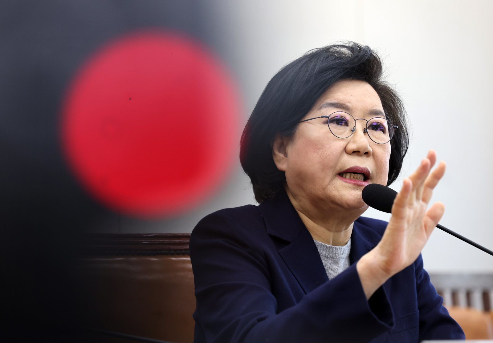 이혜훈 기획예산처 장관 후보자가 23일 오전 서울 여의도 국회 재정경제기획위원회 전체회의에서 열린 인사청문회에서 의원 질의에 답변하고 있다. 사진공동취재