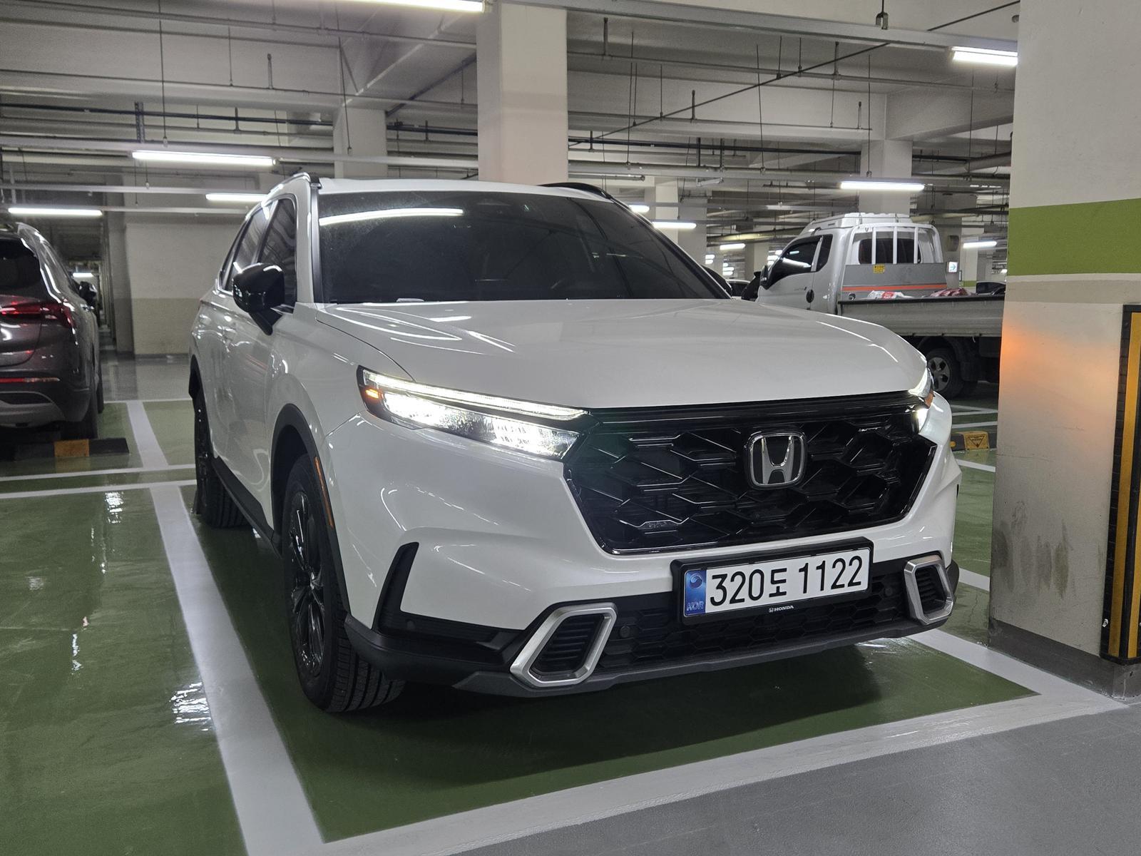 혼다의 준중형 SUV ‘CR-V’의 6세대 부분변경 모델인 ‘뉴 CR-V 하이브리드’의 전·측면부 모습. 2026.01.19/뉴스1