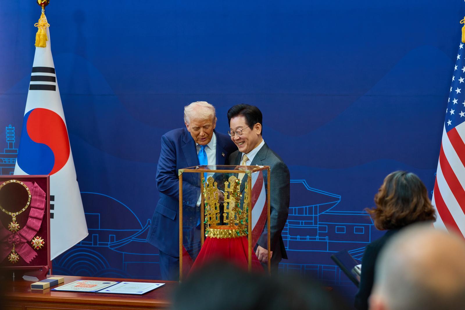 이재명 대통령과 도널드 트럼프 미국 대통령. 2025.10.30. 이재명 대통령 SNS