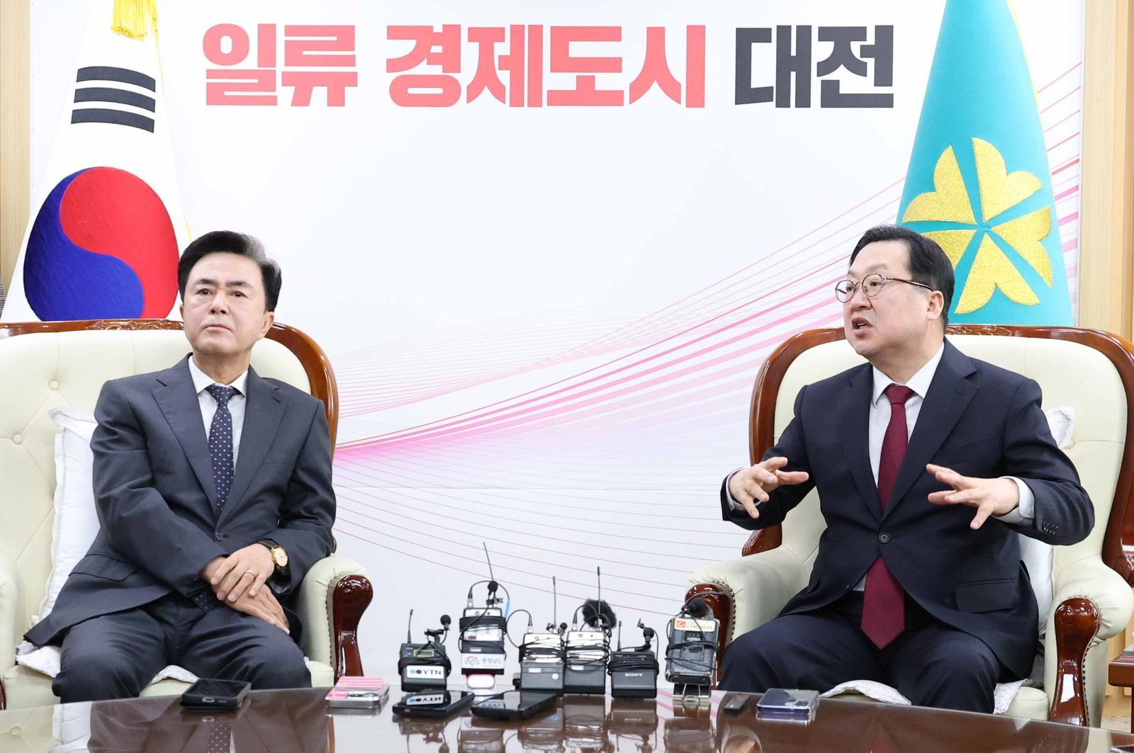 대전·충남, 행정통합 두고 정부 향해 연일 쓴소리