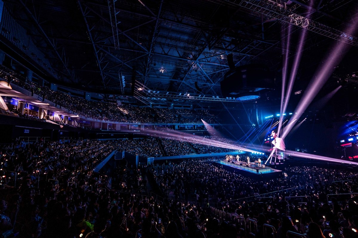 (사진출처: JYP엔터테인먼트, Live Nation)