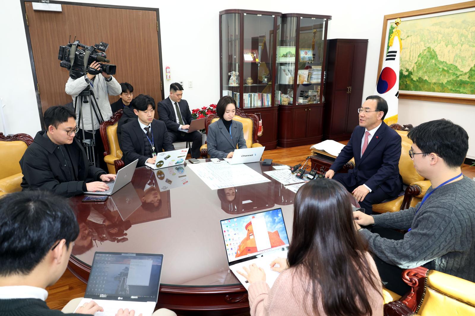 주호영 국민의힘 의원이 27일 오후 서울 여의도 국회에서 열린 대구시장 출마 관련 기자간담회에서 취재진의 질문에 답변하고 있다. 2026.01.27. [서울=뉴시스]