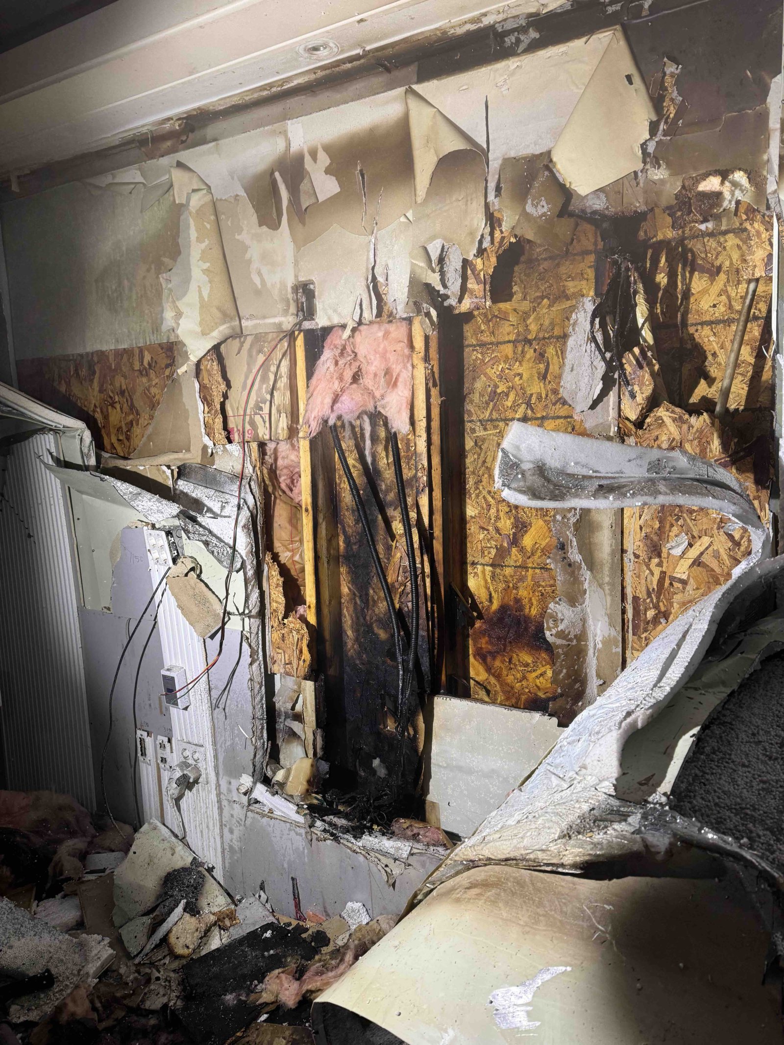 강원 정선 사북의 한 펜선 화재 현장.(강원도소방본부 제공, 재판매 및 DB금지)