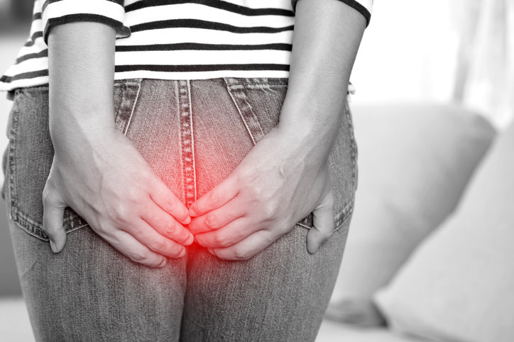 갱년기 호르몬 불균형이 위장관 기능을 떨어뜨려 가스 생성과 복부 팽만을 유발한다. 사진=게티이미지뱅크.