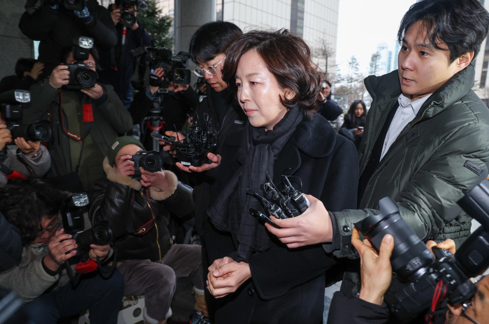 ‘공천 헌금’ 의혹을 받는 김경 전 서울시의원이 지난 15일 오전 서울 마포구 서울경찰청 광역수사단 공공범죄수사대에서 피의자 신분으로 경찰 조사를 받기 위해 입장하고 있다. 2026.1.15/뉴스1