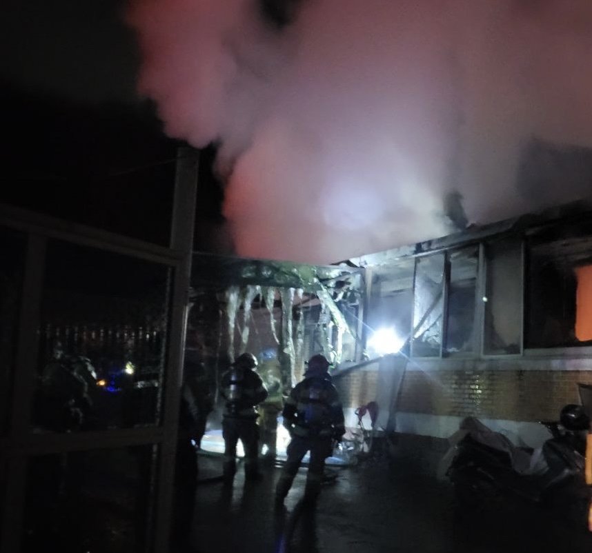 29일 오전 1시 35분경 평택시 진위면의 한 단독주택에서 불이 났다.