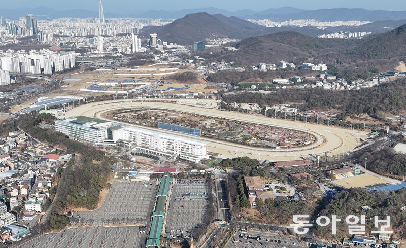 과천 경마장 부지. 송은석 기자 silverstone@donga.com