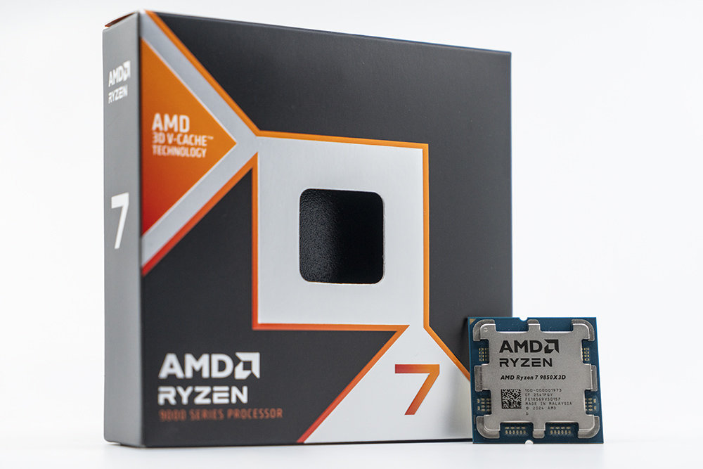 AMD가 CES 2026에서 기존 9800X3D 윗 등급에 해당하는 AMD 라이젠 7 9850X3D를 공개했다 / 출처=IT동아