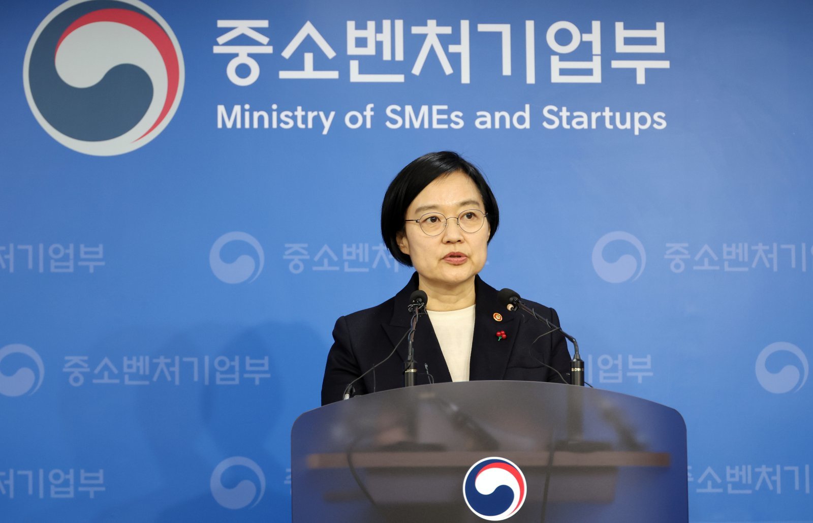 한성숙 중소벤처기업부 장관이 17일 세종시 정부세종청사에서 2026년 주요 업무계획을 발표하고 있다. 2025.12.17. [세종=뉴시스]