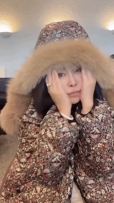 1990년대 홍콩 영화계 스타인 왕조현이 중국판 틱톡 도우인에 개인 계정을 개설했다. (출처=도우인) 2026.1.30./뉴스1