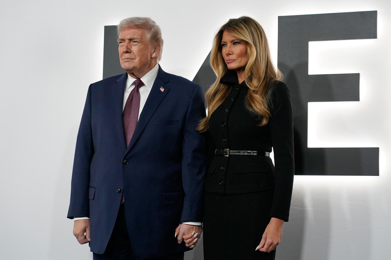 도널드 트럼프 미국 대통령의 부인 멜라니아 여사가 29일(현지 시간) 워싱턴D.C. 트럼프-케네디 센터에서 열린 본인의 다큐 ‘멜라니아’ 시사회에 참석했다. 2026.01.30 워싱턴=AP/뉴시스