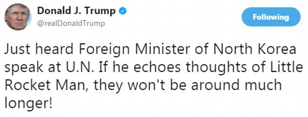 도널드 트럼프 미국 대통령(위쪽 사진)이 2017년 9월 김정은 북한 국무위원장을 ‘꼬마 로켓맨’이라고 공격한 트윗(아래쪽 사진). 동아일보DB