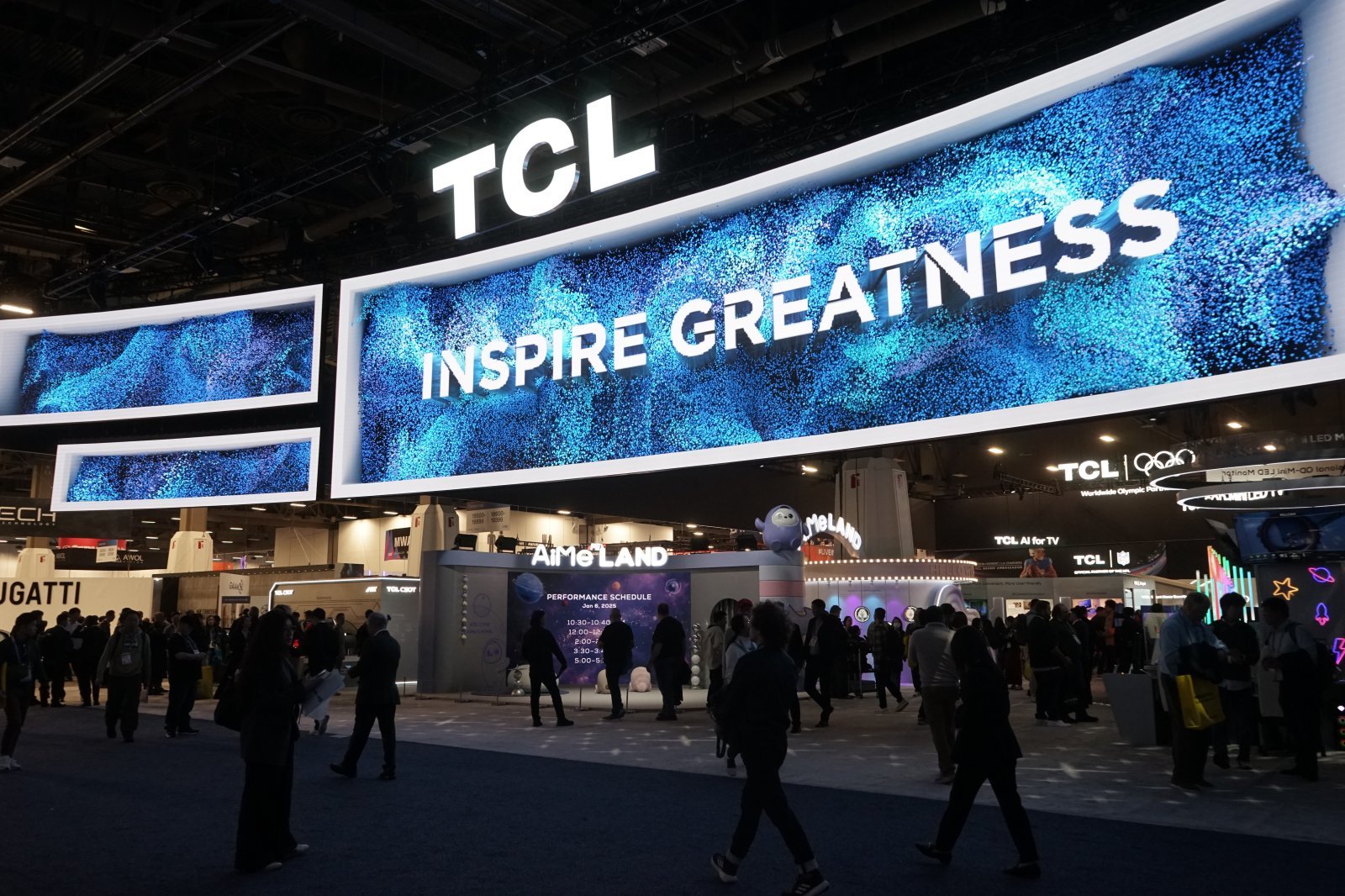 7일(현지 시간) 미국 라스베이거스에서 열린 세계 최대 가전·정보기술(IT)박람회 ‘CES 2026’ 내 중국 TCL 전시장. 라스베이거스=신화통신