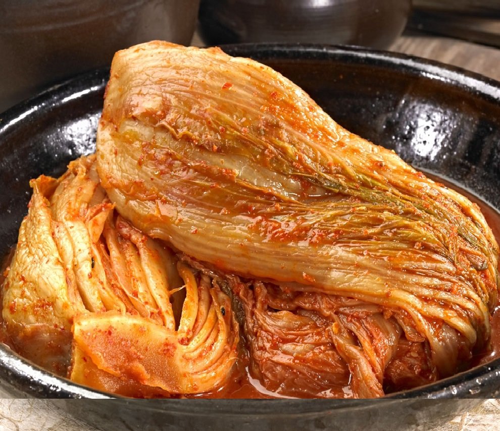 전남 강진군의 묵은지는 100% 국내산 양념과 젓갈을 사용해 오래 숙성한 데다 청각을 넣어 시원한 맛을 살렸다. 강진군 제공