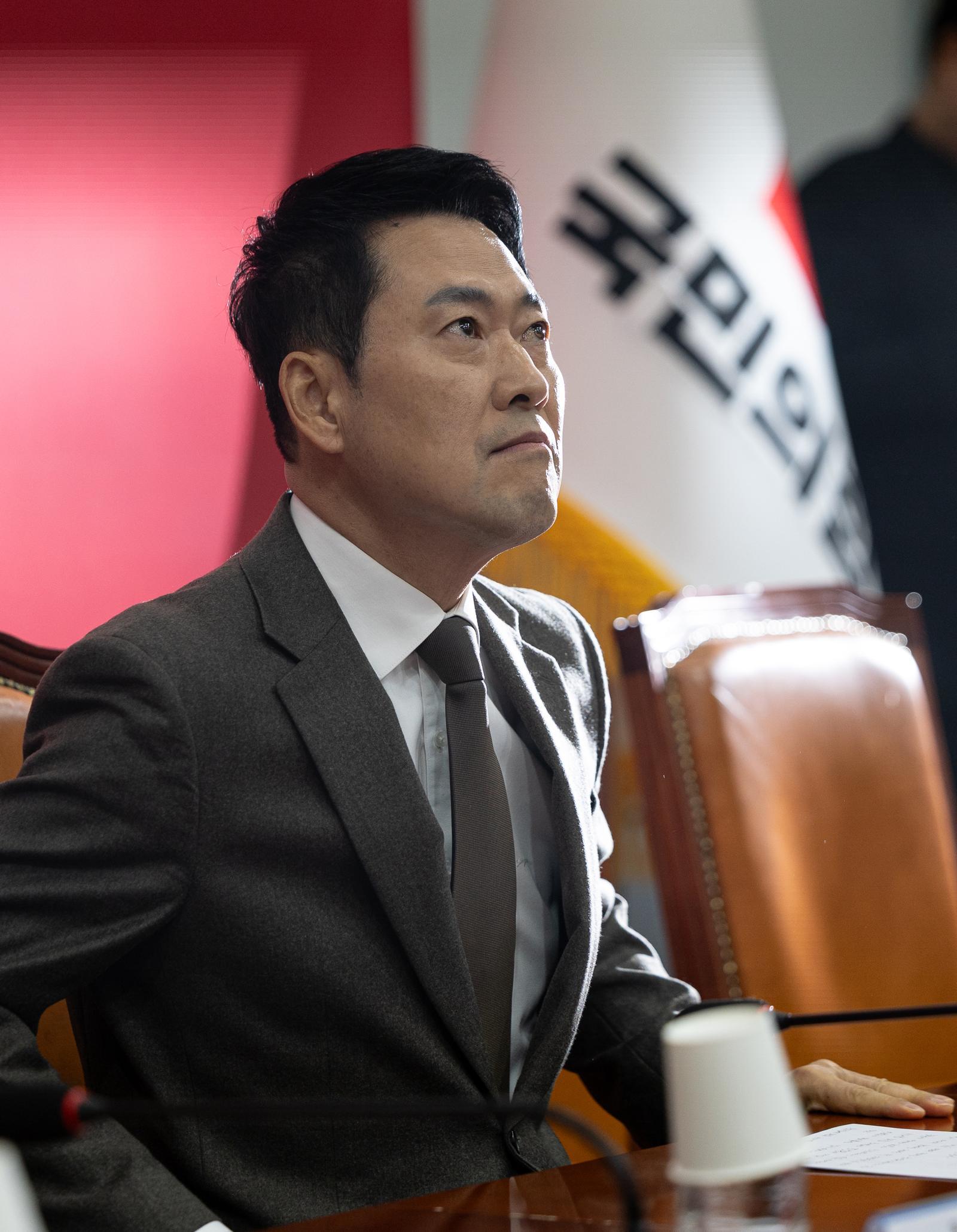 장동혁 국민의힘 대표가 29일 서울 여의도 국회에서 열린 최고위원회의에 참석하고 있다. 2026.1.29/뉴스1