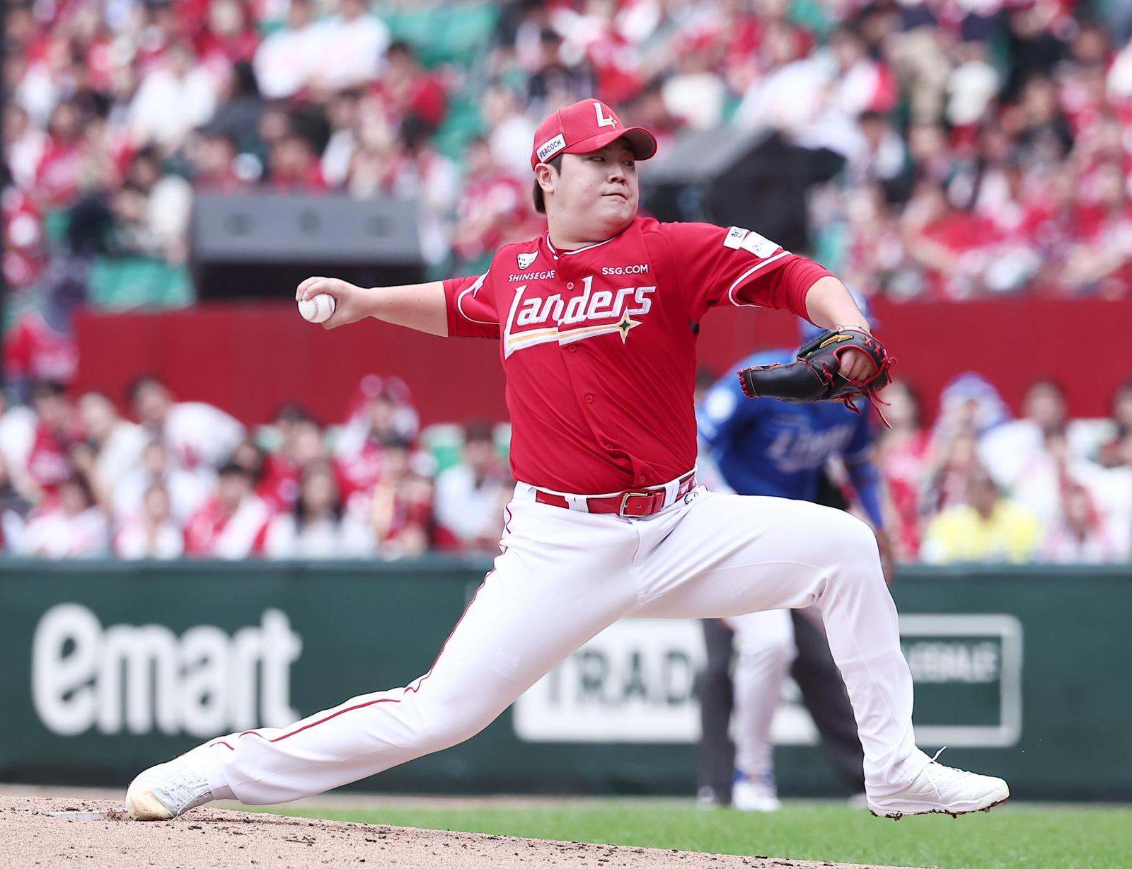 SSG 랜더스 불펜 투수 이로운. 뉴스1DB