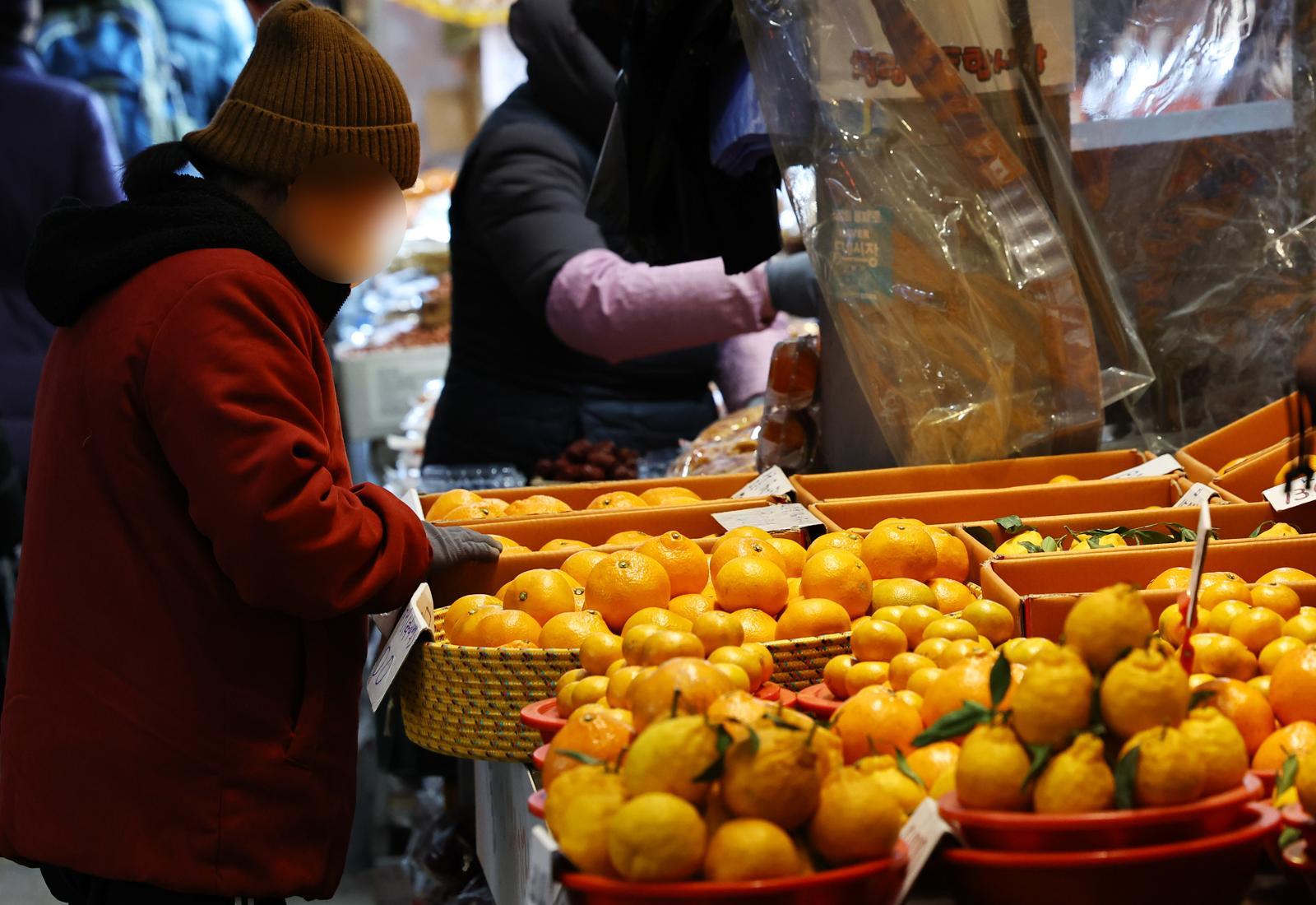 설 앞두고 물가 잡는다…행안부, 바가지요금 집중 단속