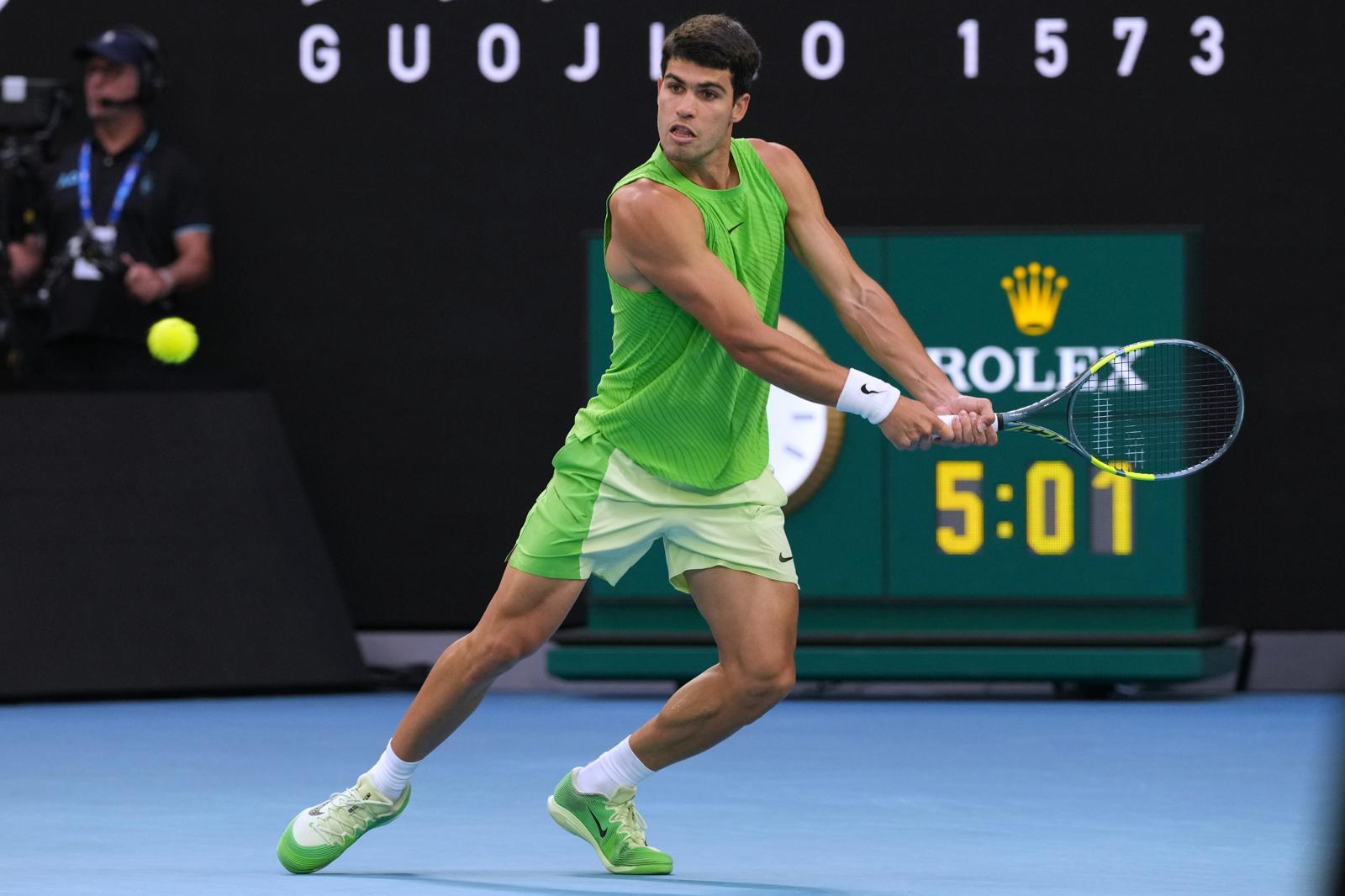 노바크 조코비치를 꺾고 호주오픈 남자 단식 우승을 차지한 카를로스 알카로스. 2026.02.01 멜버른=AP/뉴시스